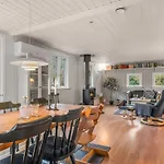 Σπίτι διακοπών Hughlek - From The Sea By Interhome *