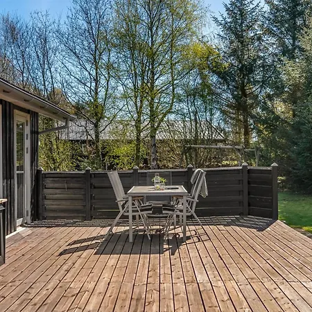 Hughlek - From The Sea By Interhome Casa vacanze
