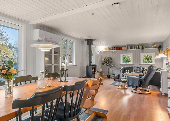 Holiday home Hughlek - From The Sea By Interhome Hals